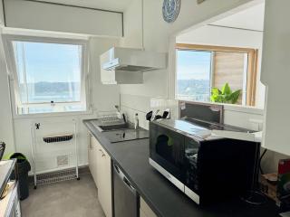 Appartement SUPERBE VUE MER avec terrasse-véranda, WIFI, à TREGASTEL - Réf 90 - 9