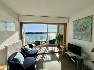 Appartement SUPERBE VUE MER avec terrasse-véranda, WIFI, à TREGASTEL - Réf 90 - 4