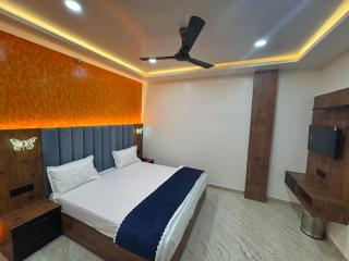NEAR KASHI VISHWANATH NEAR GANGA lakhdatar home stay - 7