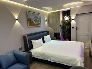 City Hotels & Apartments - 9