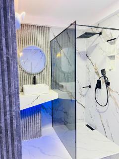 City Hotels & Apartments - 4