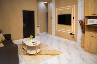 Mae Sangotedo Ajah - 1