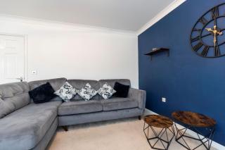 Spacious 3-Bed Home – Family Contractor Friendly - 3