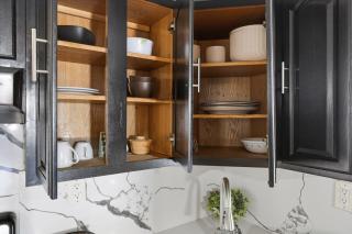 Cozy 1BR • Pet Friendly • Near Liberty State Park - 8