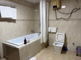 Li Tour International Hotel - 9