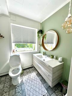 Idyllic Lake House - 4 rooms & 5 m Glamping Tent - Boat & SUP - 2