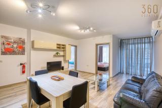 A lovely 2BR home, fully equipped with WIFI & AC by 360 Estates - 6