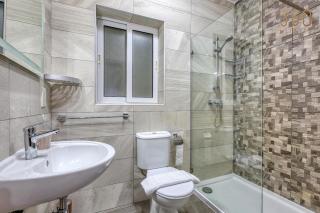 A lovely 2BR home, fully equipped with WIFI & AC by 360 Estates - 3