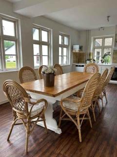 Large Holiday Home For Families And Friends - 7