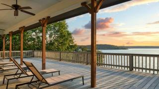 Gather in Style Space Views & Comfort - 7