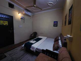 Divy Dhaam Near Prem Mandir - 1