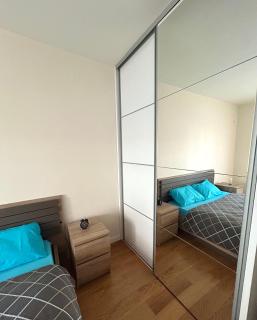 Elegant City Apartment - 3