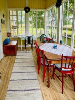 Historic Vicarage By The Lake In Dalskog - 9