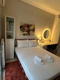 MaisonCentrale Apartment Downtown - 3