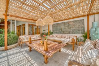 Villa Manhattan - Luxurious 4 BDR Villa, huge pool - 4