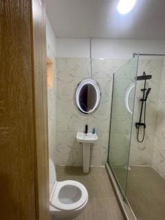 Simple and quiet abode - 3