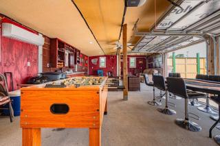 Game Room • Fishing/Duck Hunts • Bar • Fire Pit - 9