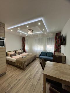 Elite Rooms & Apartments - 1