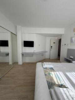 Kitieos Central Apts 100m from Finikoudes Beach - Larnaca - 6