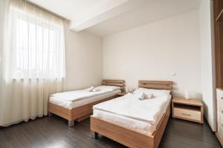 Fine Restaurant & Apartments - 3