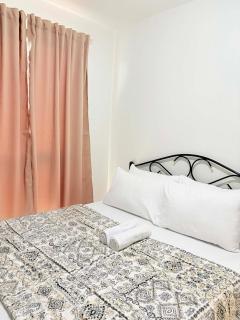 Cozy Family Home with Free Parking - 2