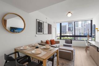 Luxury City Views in Downtown Miami - 7