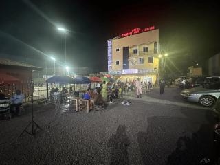 HOTEL COMFORT INN & SUITEs - 4