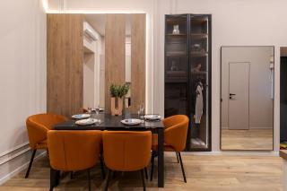 Простора двокімнатна квартира з ізольованими спальнями у центрі Львова - 1