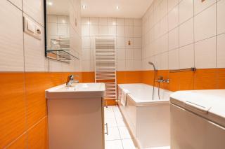 Fine Restaurant & Apartments - 4