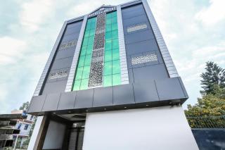 Hotel O by OYO CK Valley Hotel & Restaurant - 1