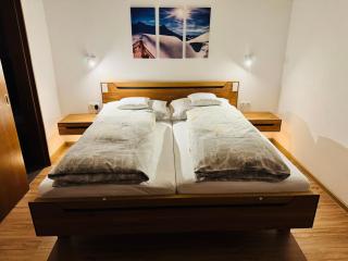 Hotel Garni Enzian - 2
