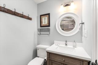 Admirals Retreat - Dock Pickleball & Firepit - 6