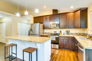 Puget Sound Single-Level Gem with Outdoor Fun! - 9