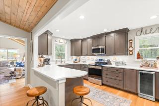 Admirals Retreat - Dock Pickleball & Firepit - 2