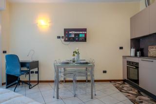 Sunset Studio - studio apartment & garage, near A8 highway - 7