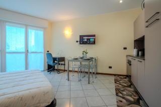 Sunset Studio - studio apartment & garage, near A8 highway - 3