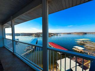 Sunshine&Shoreline-LakefrontDog Days Condo 3BD2BA - 3