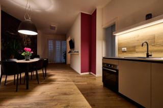 Suite In Town Home - 1