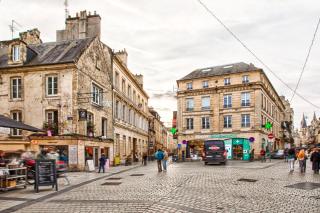 la bonbonnière Jaune - Caen - 2