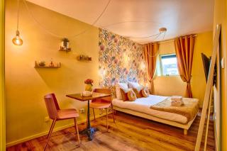 la bonbonnière Jaune - Caen - 0