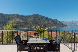 Dilek's Sea View Apartment - 6