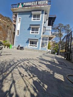 Pinnacle Vesta Homestay - 9