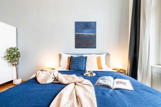 Prague Days - Riverside Two-Bedroom Apartment with Workspace in New Town - 9