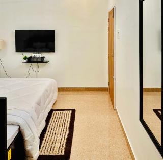 Stay Aura Homestay - 1