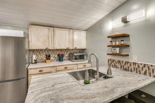 4 Mi to Mammoth Cave Hand-Built Cabin on 70 Acres - 5