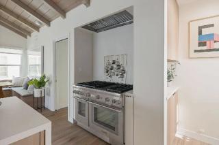 Charming Two Bedroom Walk Street Cottage Steps from the Beach - 7