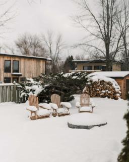 Narrows Nook - Prince Edward County Waterfront - 1