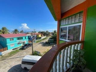 Chaleanor Hotel - Dangriga - 6