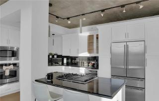 Expansive Two Bedroom Loft Style Residence with Panoramic Strip Views - 2