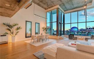 Expansive Two Bedroom Loft Style Residence with Panoramic Strip Views - 0